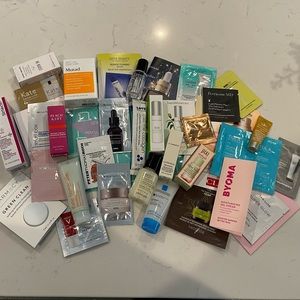 **40**NEW** lot of skincare samples!